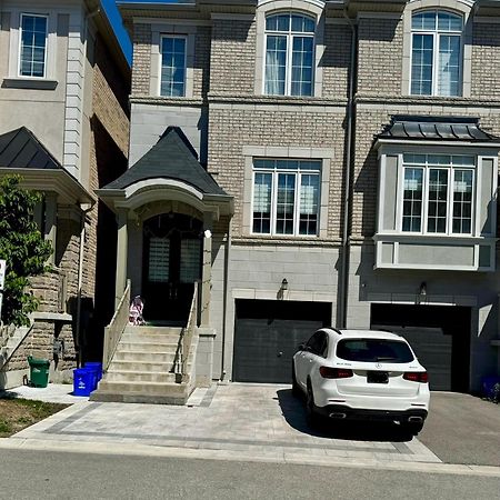 2 Bedroom With 2 Ensuites Unit In Richmond Hill Exterior foto